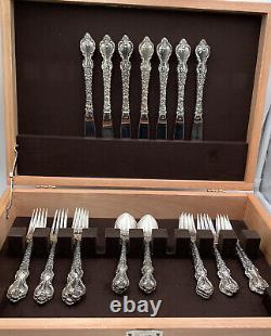 Du Barry by International Sterling Silver 28 piece Service Set for 7 With Chest