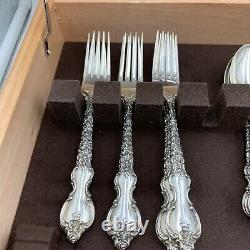 Du Barry by International Sterling Silver 28 piece Service Set for 7 With Chest