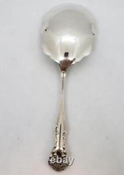 International Sterling Silver Cleone 1900 Berry Spoon No Monogram 9
