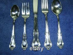 International Sterling Silver Joan of Arc Flatware Set service for 6 (30 pieces)