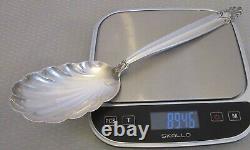 International sterling silver 1932 EMPRESS BERRY SPOON 9 fluted large bowl