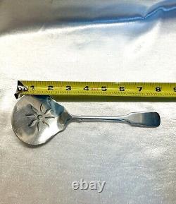 STERLING SILVER International 1810 TOMATO SERVER Flower Sun Design 8 Inches VTG