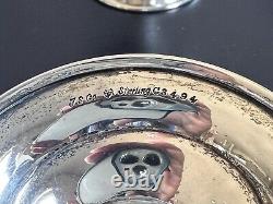 8 Tasses à dessert en argent sterling de la société internationale Silver Co avec inserts en cristal gravé